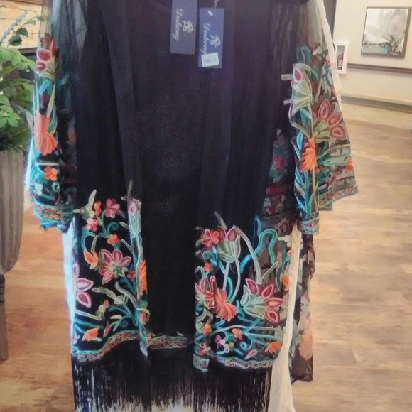 Cover up - Picture 1 of 1